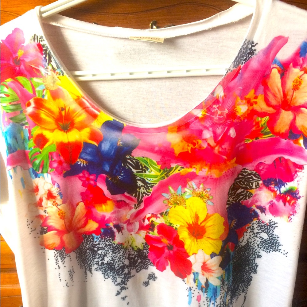 Short sleeve tee